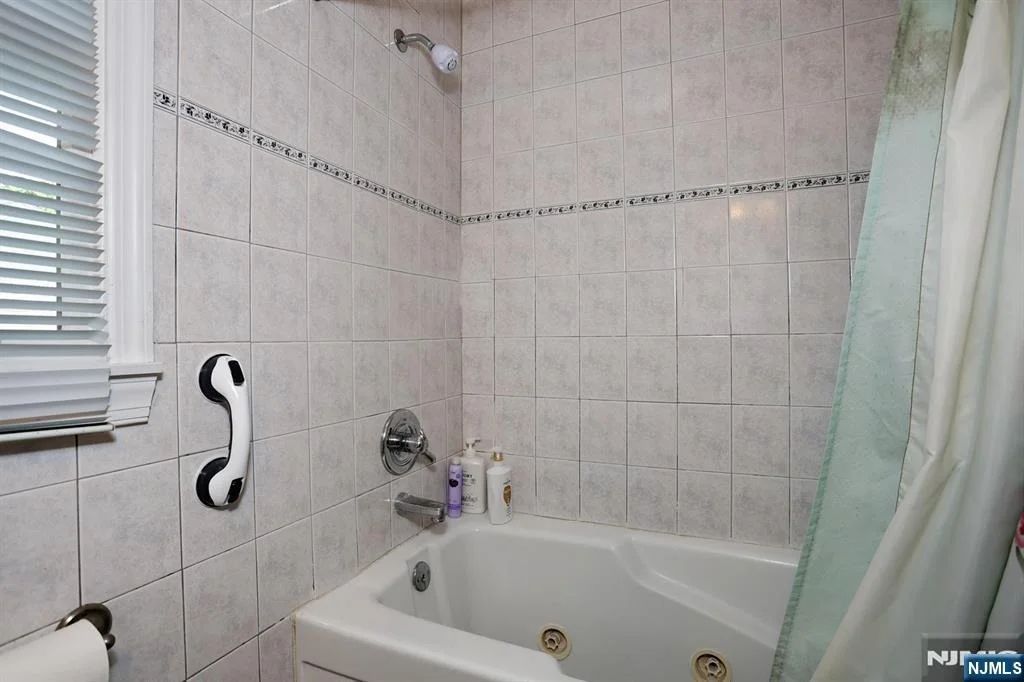 Photo of 703 Chadwick