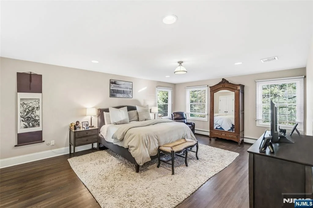 Photo of 27 Pine Hill