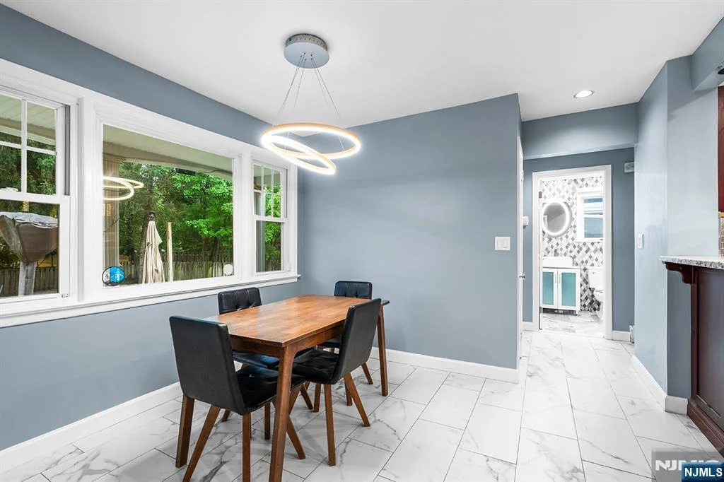 Photo of 175 Manning