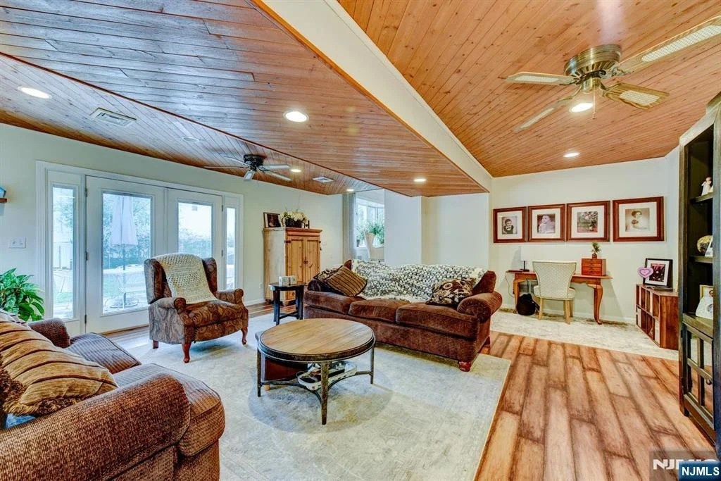 Photo of 52 Ashburn