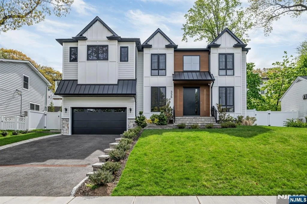 Photo of 336 Lockwood