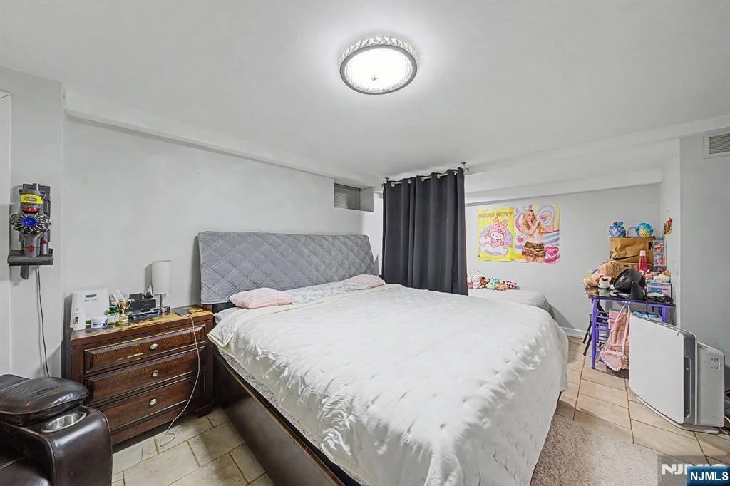 Photo of 154 Ames