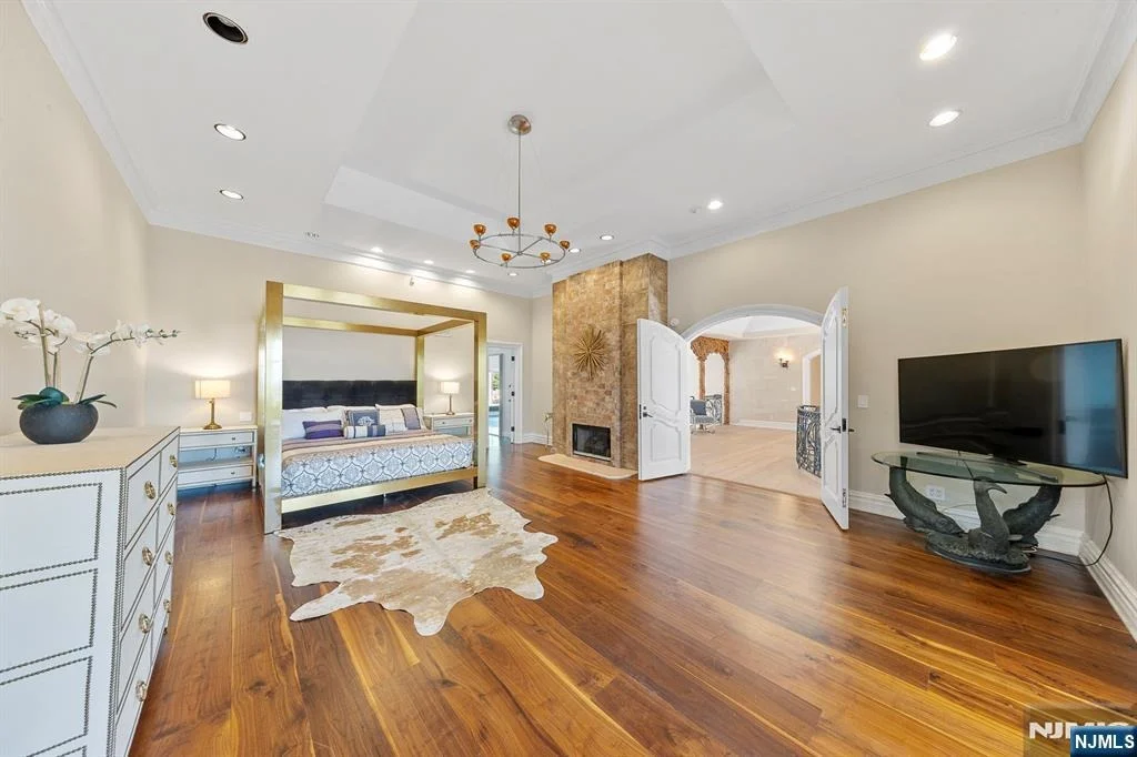 Photo of 142 Hoover
