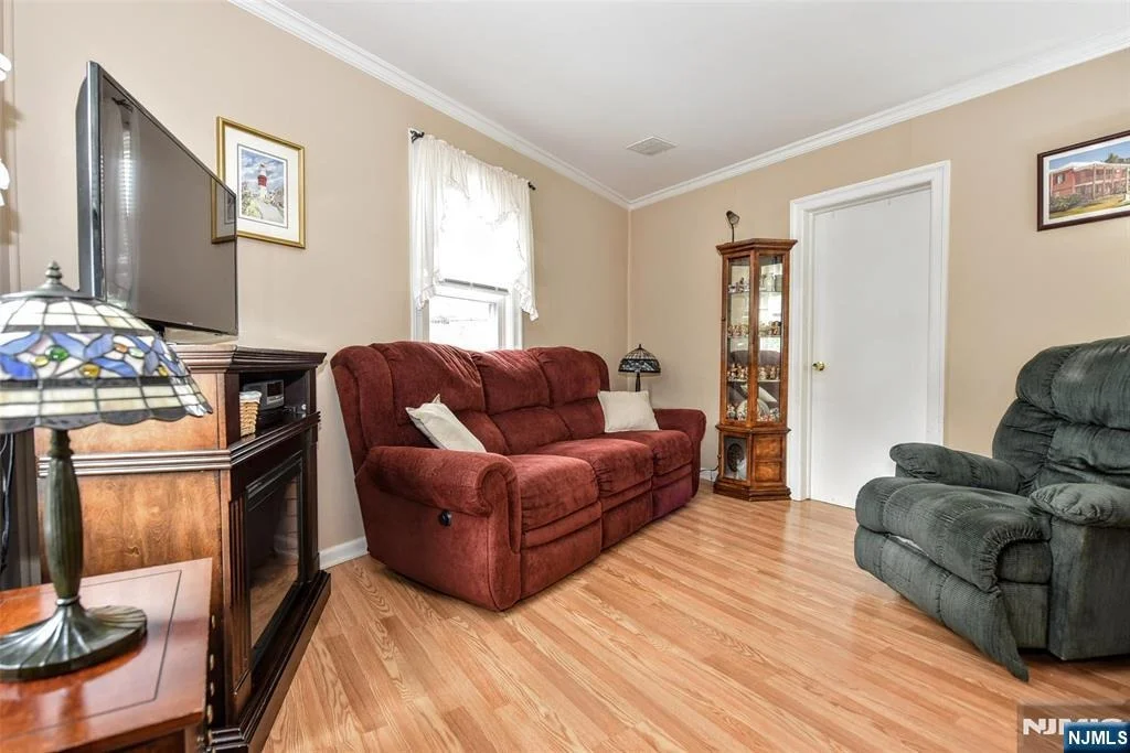 Photo of 7 Lafayette