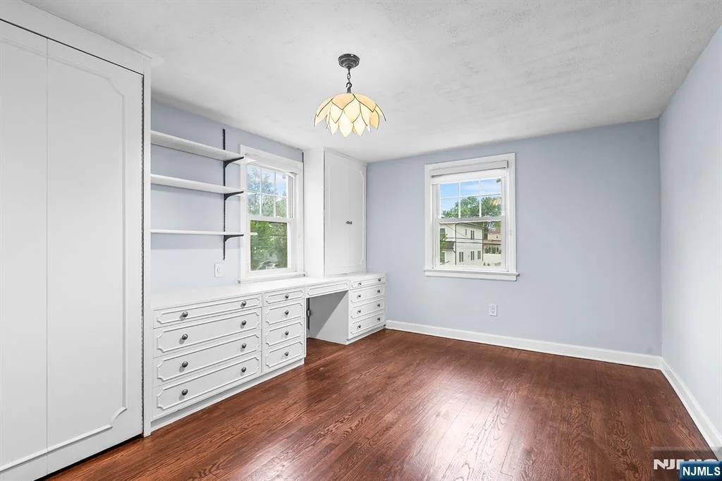 Photo of 175 Manning