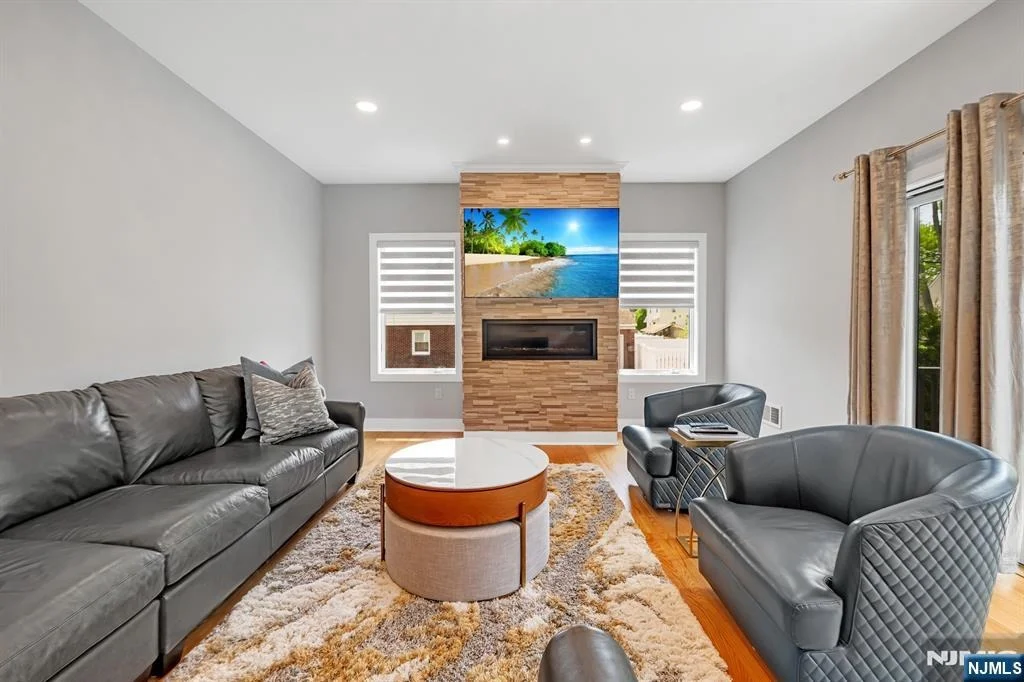 Photo of 230 Park