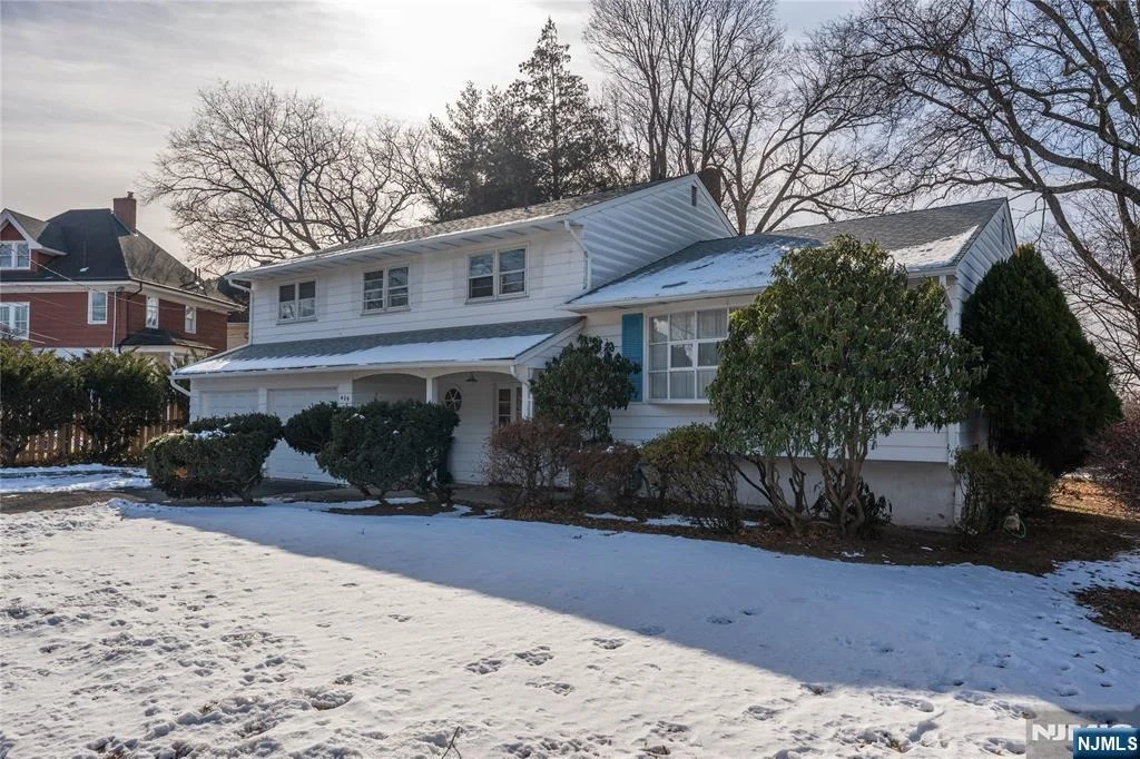 Photo of 409 W Anderson