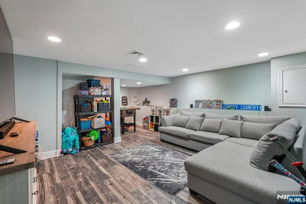 Photo of 122 Maplewood