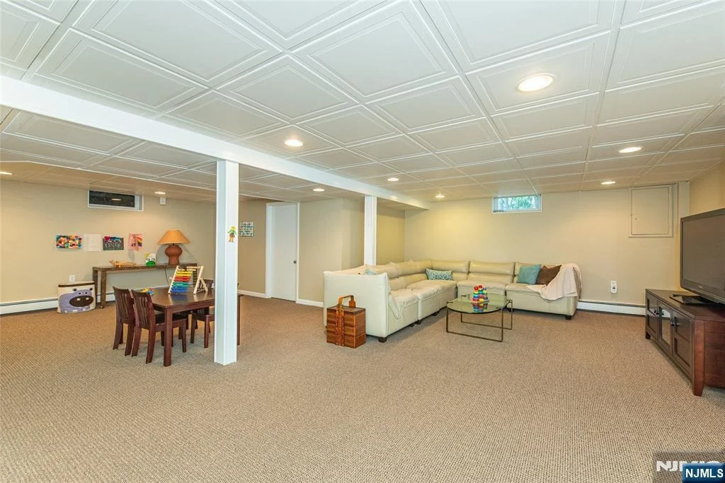 Photo of 2 Midvale