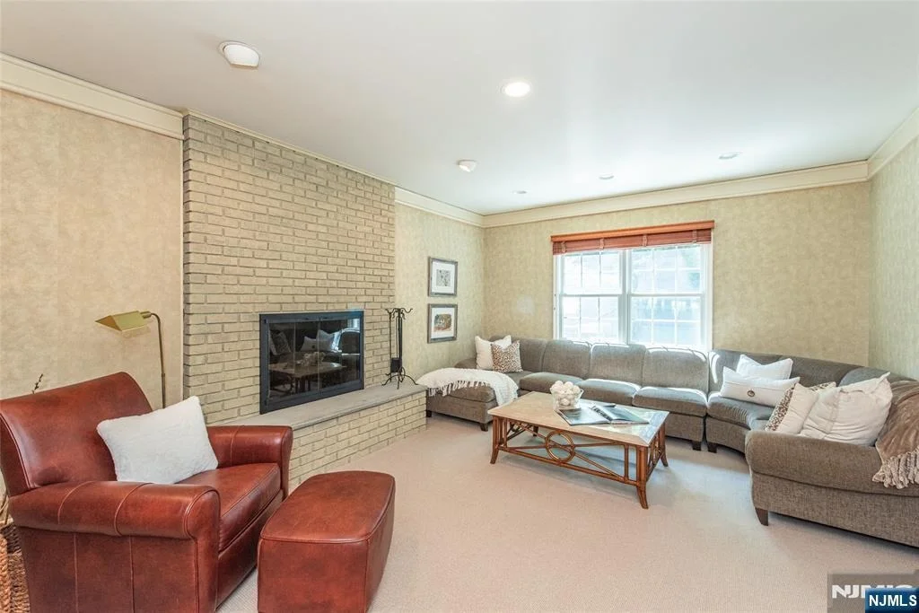 Photo of 2 Midvale