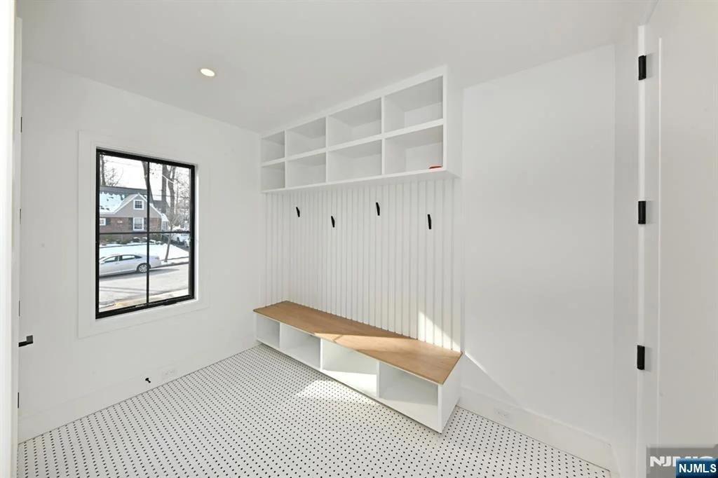 Photo of 212 Monroe