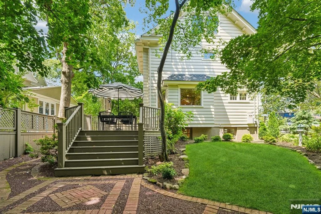 Photo of 150 Gordonhurst