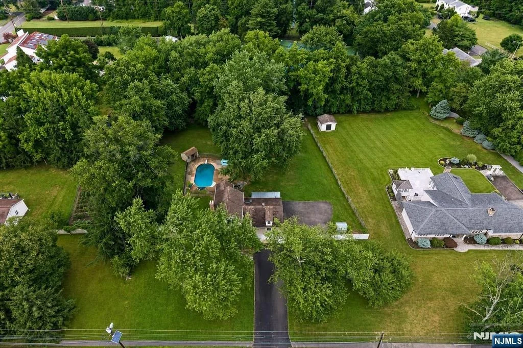 Photo of 1471 Terrill