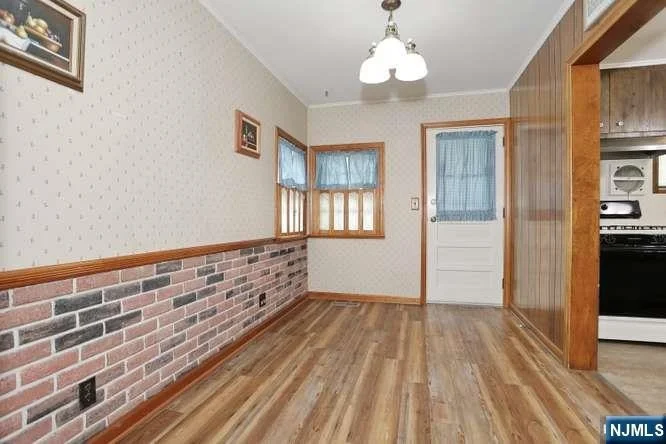 Photo of 405 Terhune