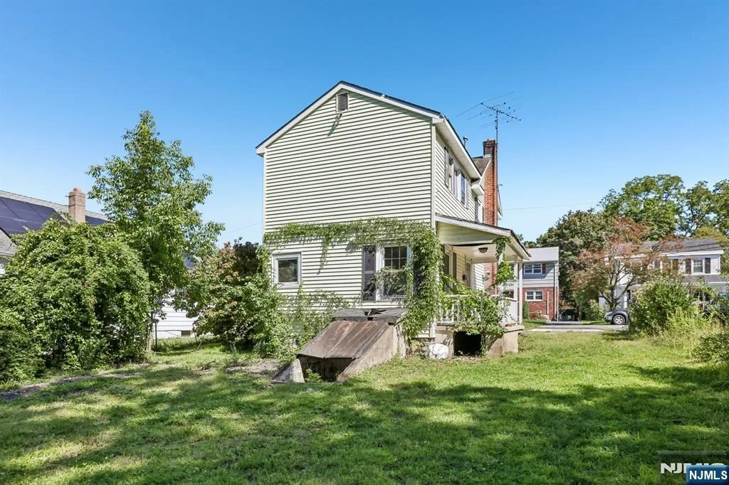 Photo of 162 Chestnut
