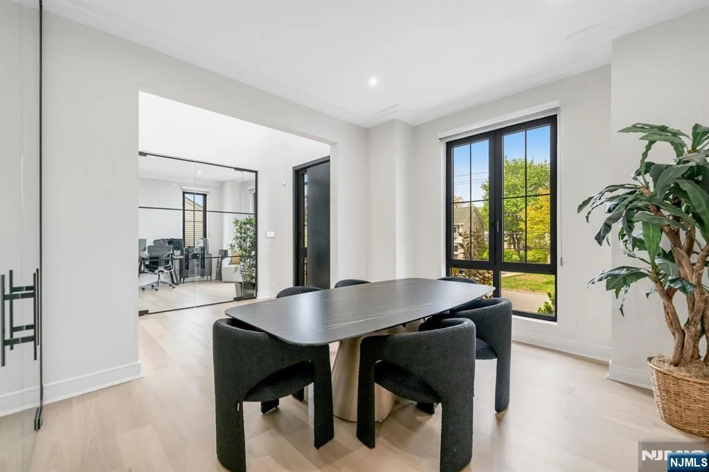 Photo of 336 Lockwood