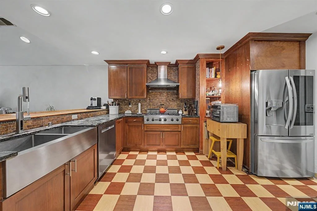 Photo of 89 Closter Dock