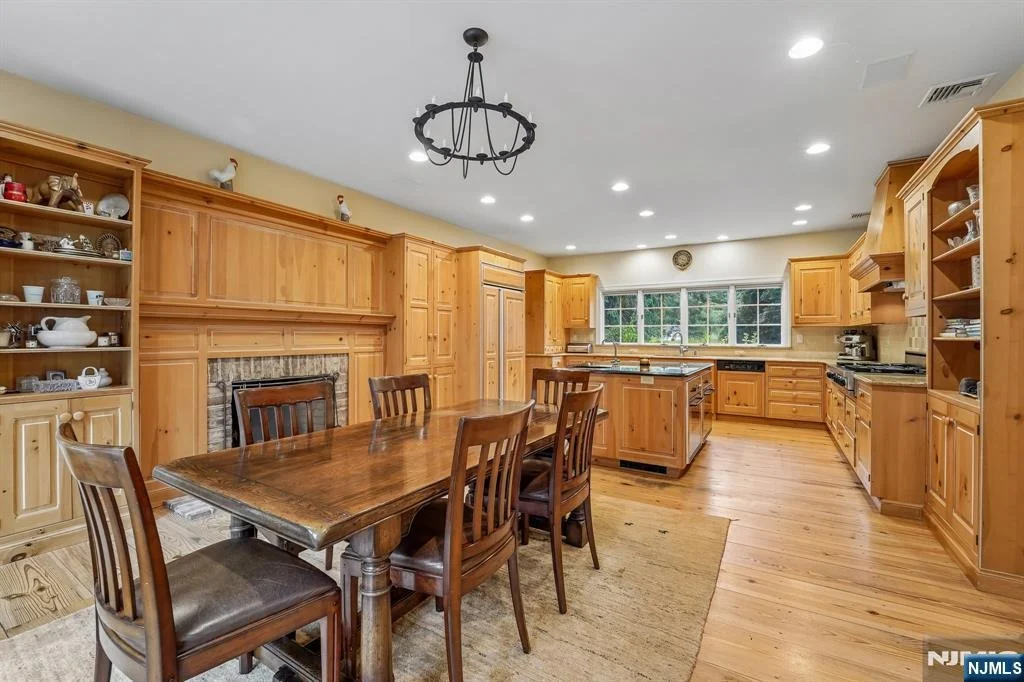 Photo of 580 Brookside