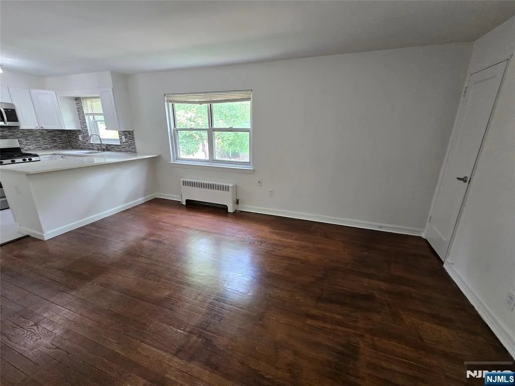 Photo of 465 Maple Hill