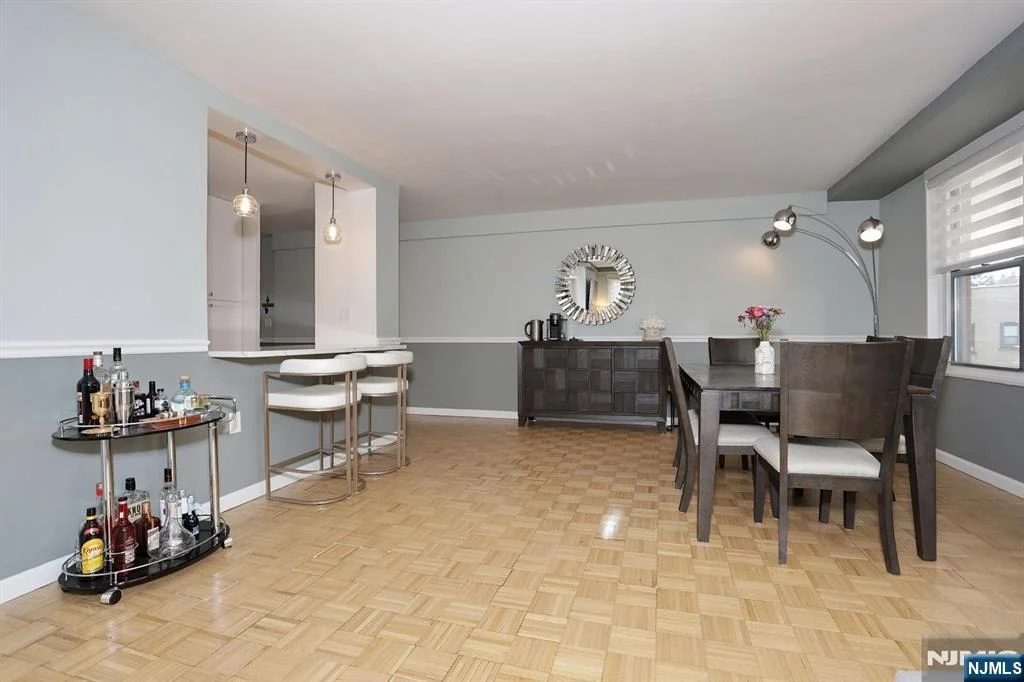 Photo of 301 Beech