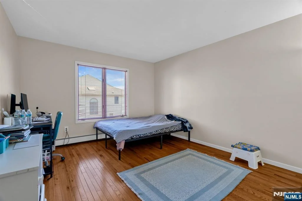 Photo of 266 Garibaldi