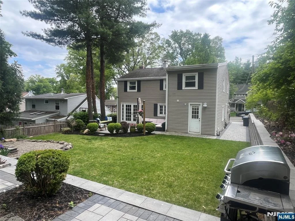Photo of 105 Bergen