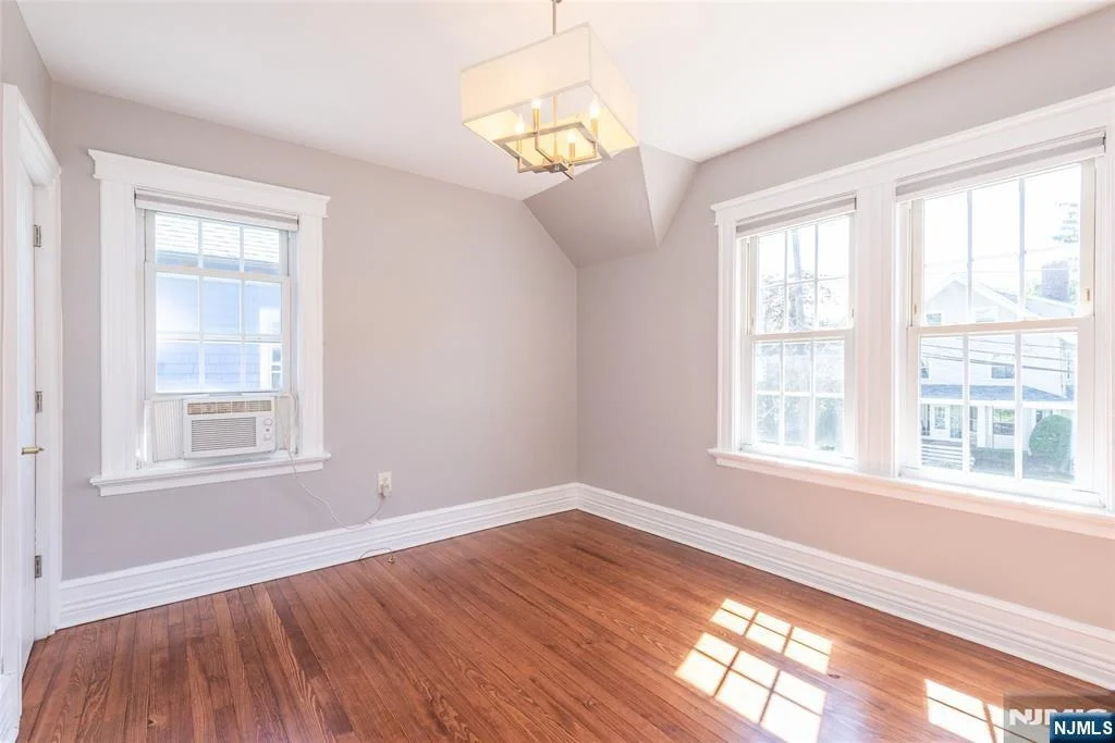 Photo of 35 Benson