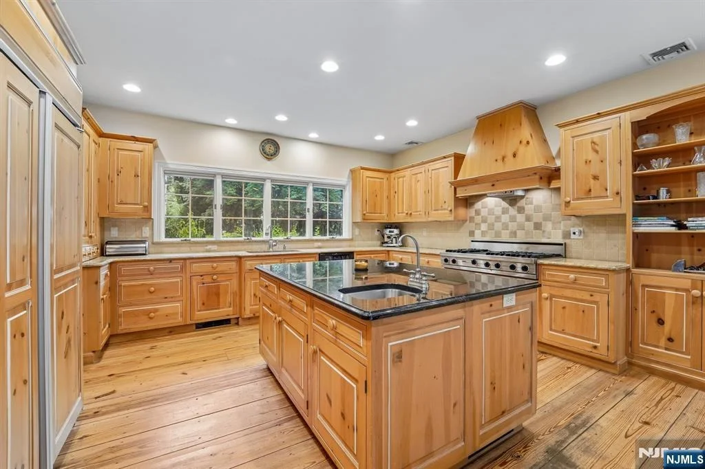 Photo of 580 Brookside