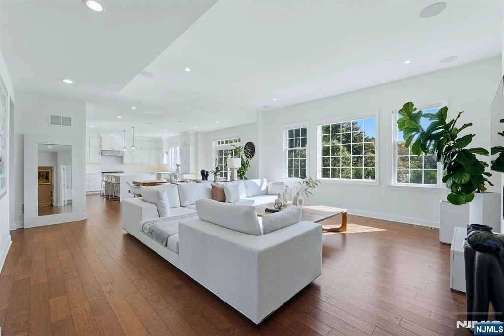 Photo of 73 Woodmere