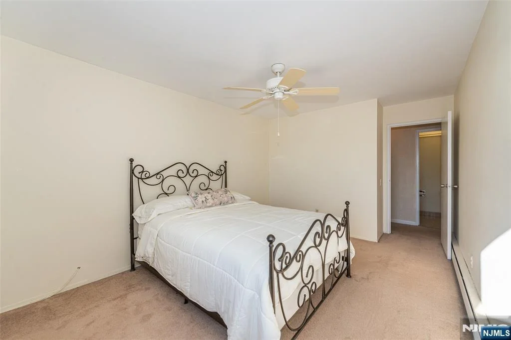 Photo of 355 River