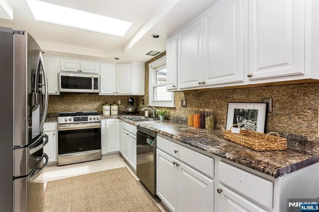 Photo of 373 Orange