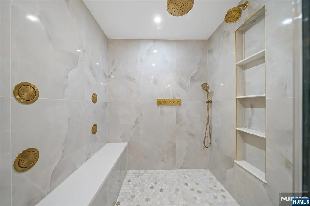 Photo of 517 Park