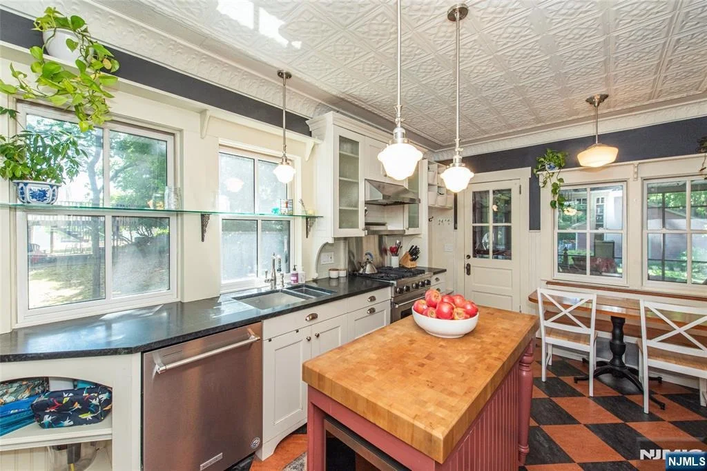 Photo of 35 Brookside