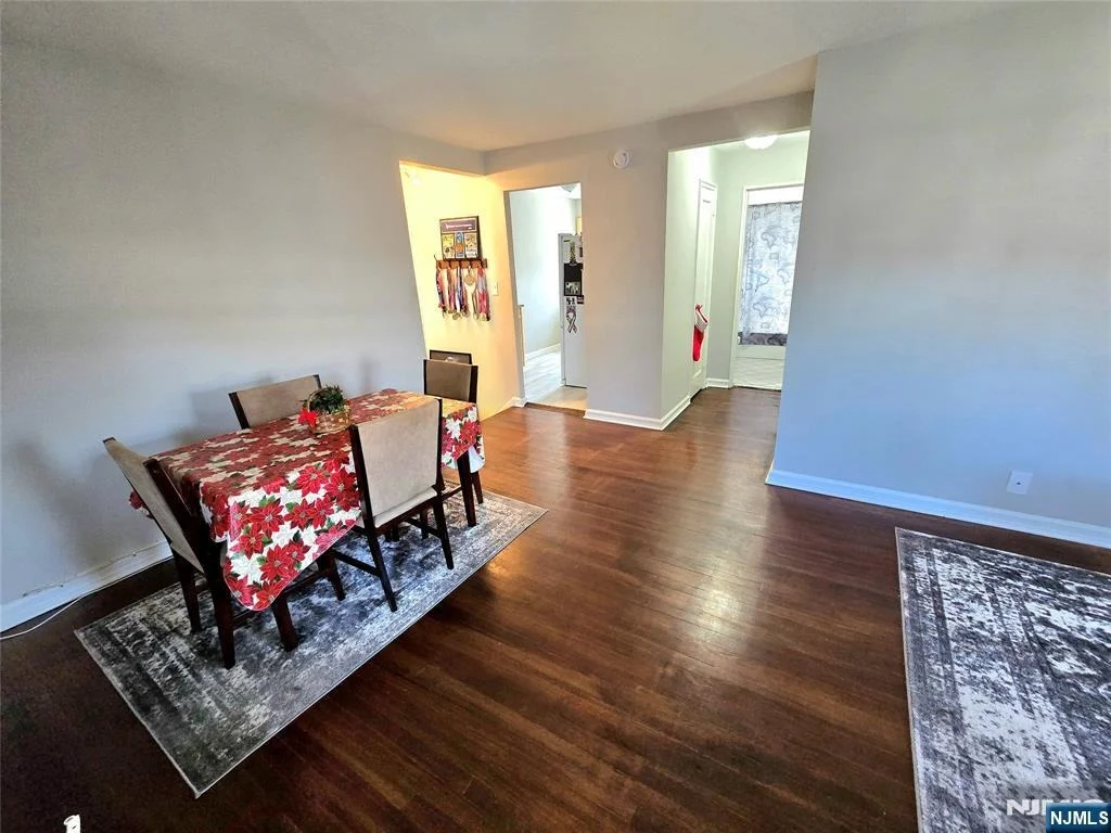 Photo of 479 Maple Hill