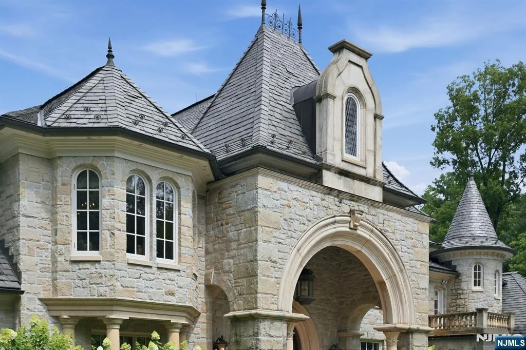 Photo of 7 Buckingham