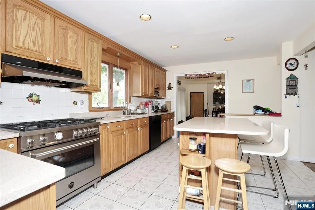 Photo of 703 Chadwick