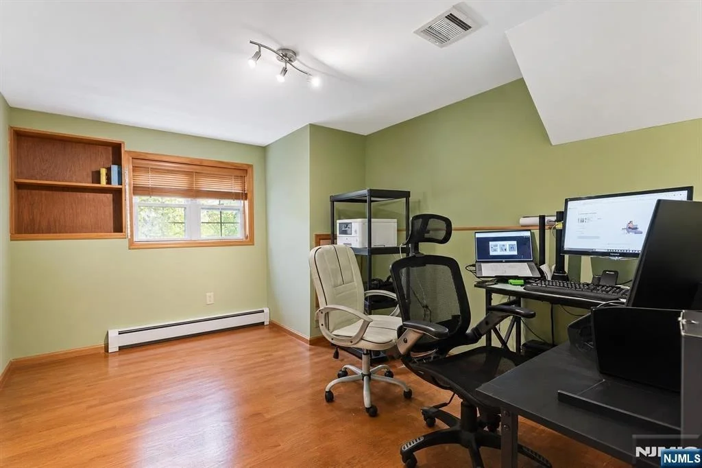 Photo of 1471 Terrill