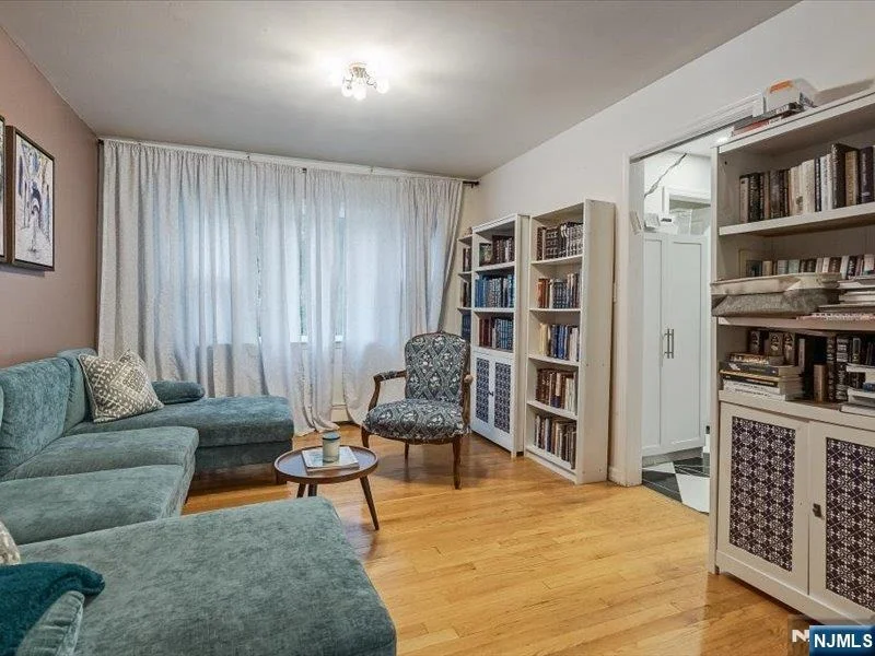 Photo of 372 McKinley