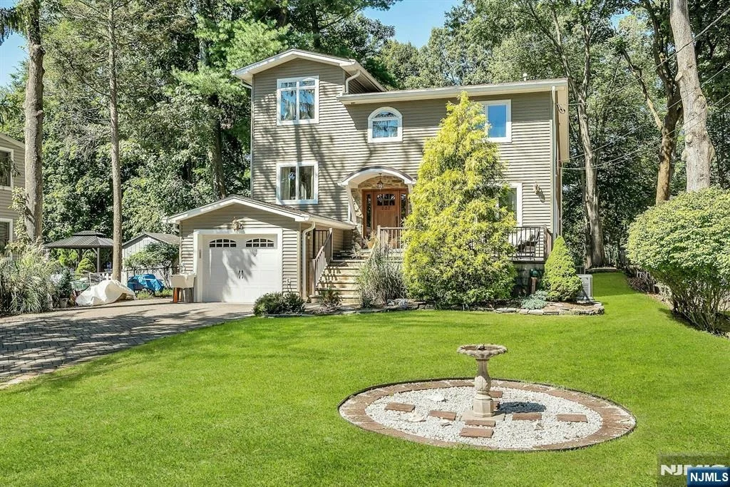 Photo of 237 Cedar