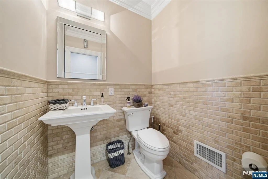 Photo of 184 Donny Brook