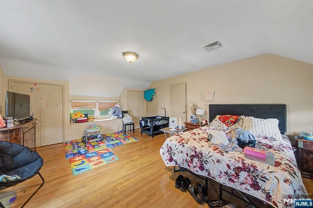 Photo of 154 Ames