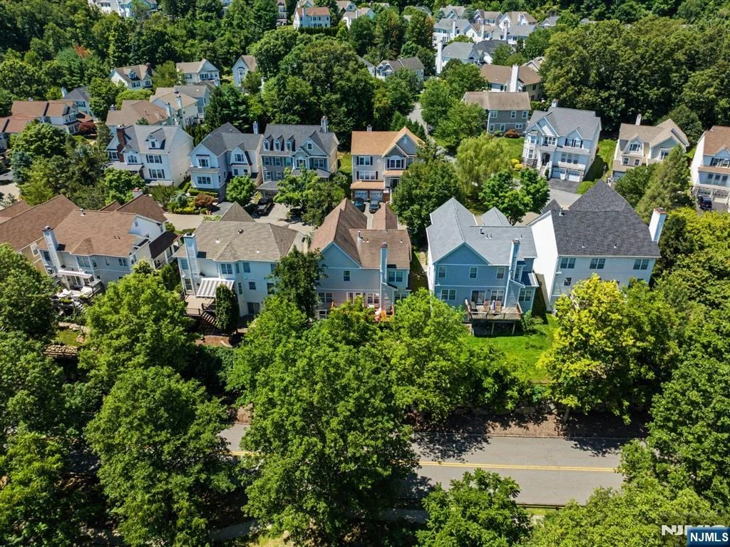 Photo of 6 Boulder