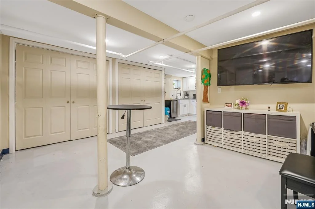 Photo of 776 Maple