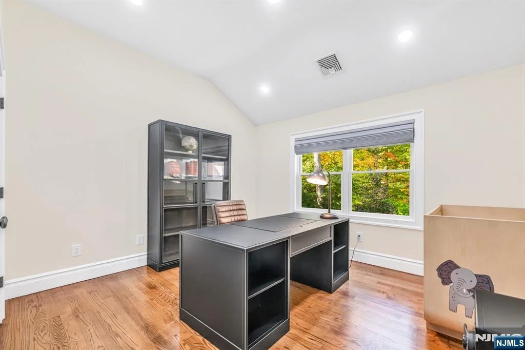 Photo of 7 Brookside