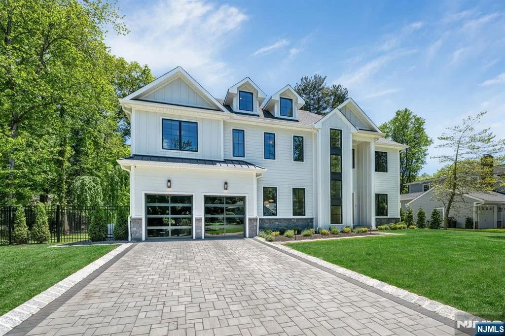 Photo of 357 Pleasant