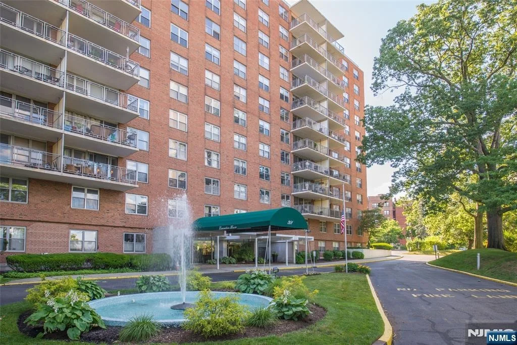 Photo of 301 Beech