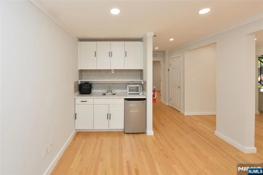 Photo of 24 Farview