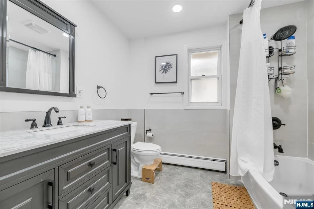 Photo of 49 Walnut