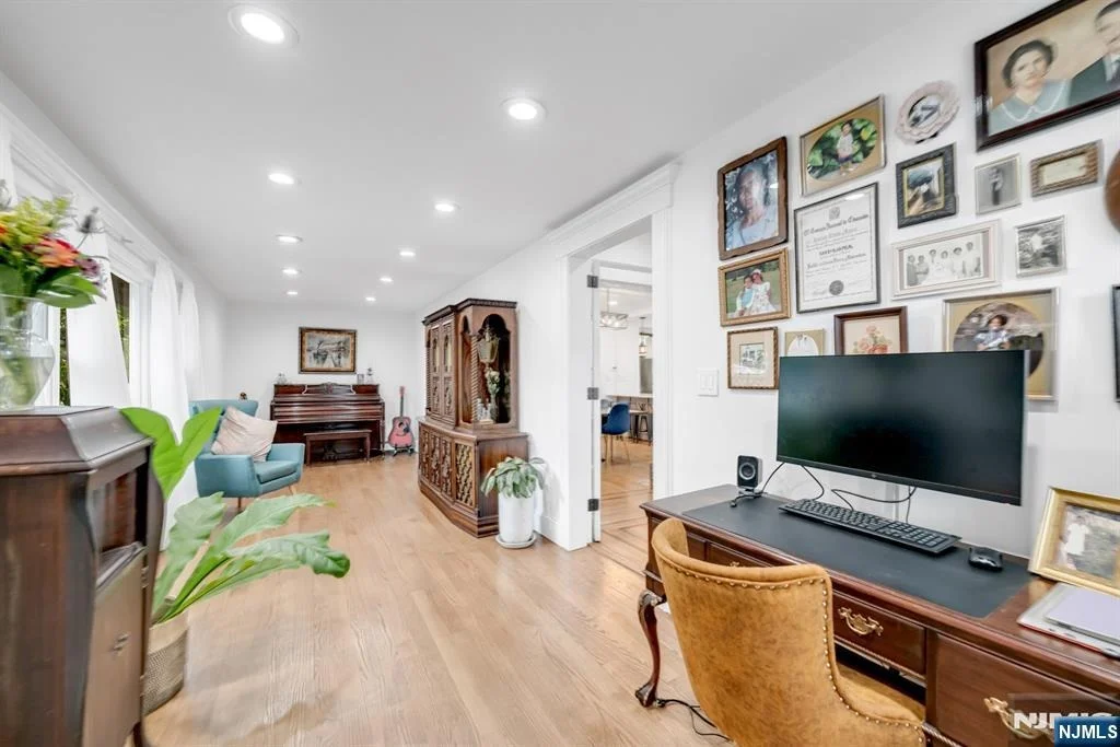 Photo of 49 Walnut