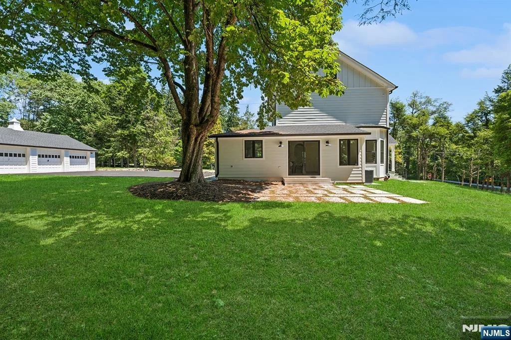 Photo of 175 Crescent